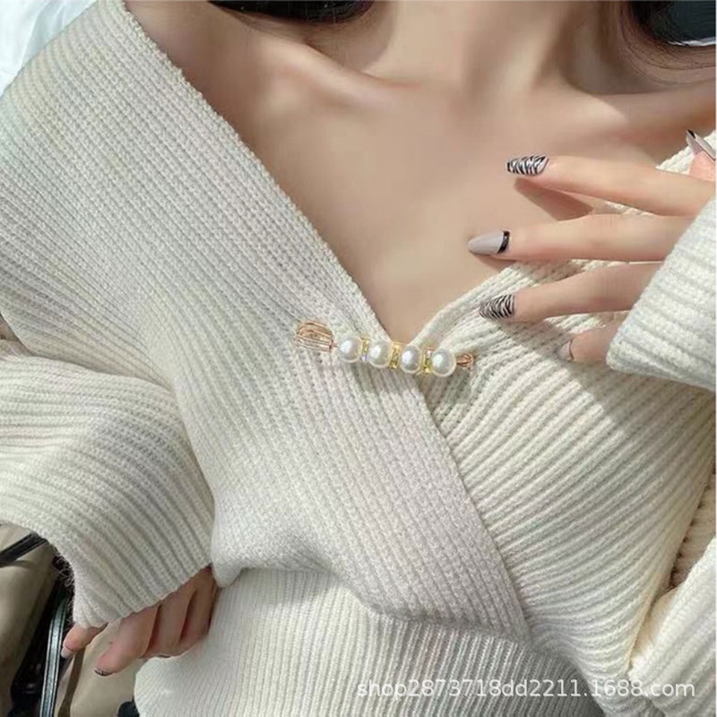 Kroean 1 ชิ้น มุก รัดรูป สายรัดเอว หมุดเปิด เข็มกลัด สุภาพสตรี เสื้อผ้าคงที่ คอ อุปกรณ์เข็มกลัด คุณภาพดี