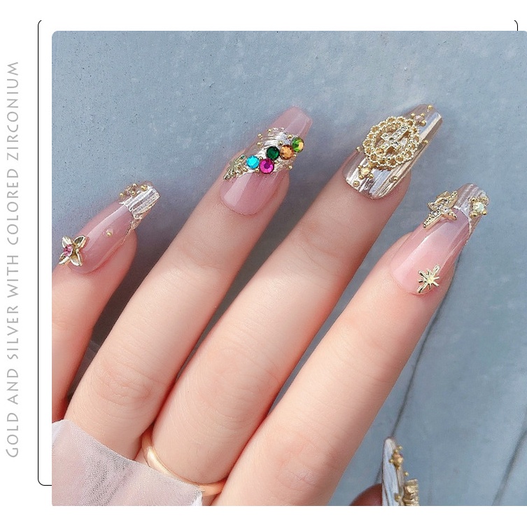 เครื่องประดับเพทายแต่งเล็บชื่อใหญ่ Buccellati / รูปที่ 5