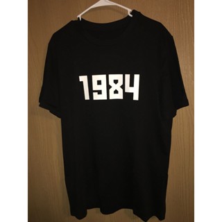 【 】Gosha Rubchinskiy 1984. ใหม่ เสื้อยืด สีดํา สีขาว สําหรับผู้ชาย_03