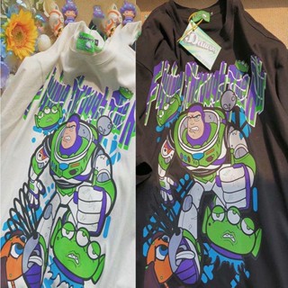 2023 👕ใหม่ Disney Buzz Lightyear👕 เสื้อยืด Toy Story เสื้อยืดน่ารักการ์ตูนหญิงหญิงเสื้อยืดชายเสื้อยืด💥