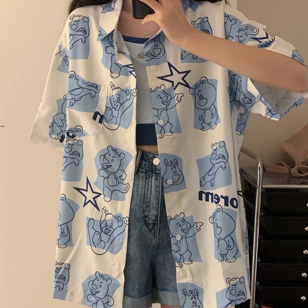 เสื้อเชิ้ตแขนสั้น พิมพ์ลายการ์ตูนหมี ทรงหลวม สไตล์วินเทจ สําหรับผู้ชาย และผู้หญิง