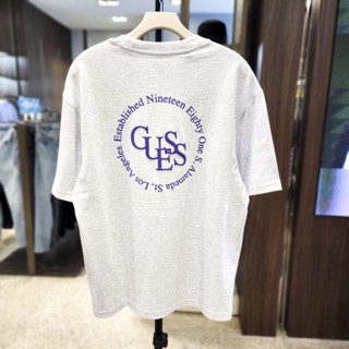 Guess ใหม่ เสื้อยืดลําลอง แขนสั้น ครึ่งแขน ทรงหลวม สําหรับผู้ชาย และผู้หญิง MM2K7606