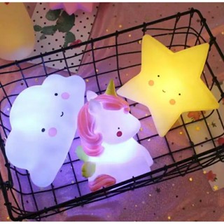 พร้อมส่ง!! โคมไฟสไตล์เกาหลี โคมไฟ LED โคมไฟแต่งห้อง โคมไฟตั้งโต๊ะ น่ารักสุดๆ แถมถ่านพร้อมใช้งานทันที ลายเยอะ ถูกสุดๆ