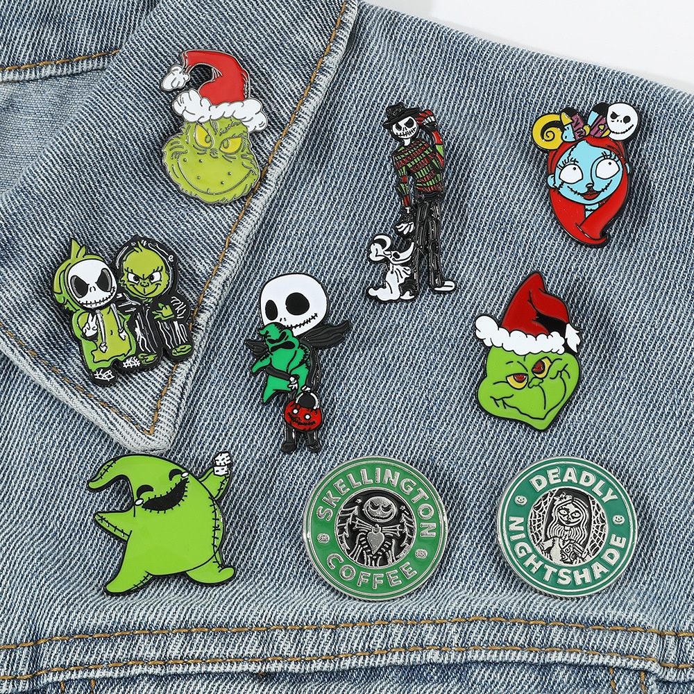 เข็มกลัด โลหะผสม ลายการ์ตูนอนิเมะ The Nightmare Before Christmas Series สําหรับติดกระเป๋าเป้สะพายหลัง นักเรียน