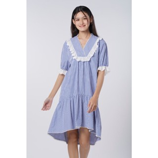 EP เดรสสั้นลายทางแต่งลูกไม้ ผู้หญิง สีฟ้า | Flare Stripe Dress with Lace Detail | 4509