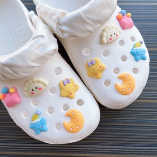 【🎈Ooyoudo】 PVC รูปเกี๊ยว ดวงจันทร์ ดาว Crocs Jibbitz 10 ชิ้น | Jibbitz Crocs จี้รูป สําหรับตกแต่ง【แตะผู้หญิง jibbitz อุปกรณ์เสริม】