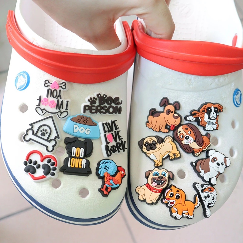 French Bulldog Jibitz croccs Shih Tzu Paw Jibits Charm Pin น่ารัก Pomeranian Dalmatian สุนัข Jibbits Crocks สําหรับผู้หญิงรองเท้า Acessies รองเท้า Charms Pins ตกแต่ง