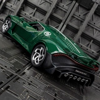 [บรรจุกล่อง] Black Mamba 1: 24 Bugatti Supercar โมเดลรถแข่ง อัลลอย ขนาดใหญ่ ของเล่นสะสม สําหรับเด็ก