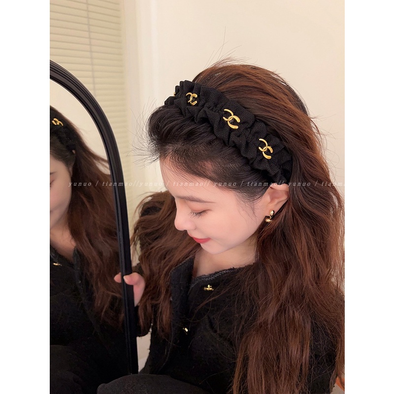 ลูกไม้สีดํา High-End สาวตัวอักษรแถบคาดศีรษะสูง Classy Influencer Headwear สไตล์ใหม่จีบแถบคาดศีรษะ