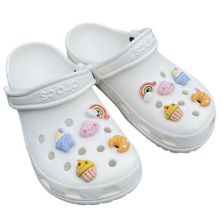 จี้การ์ตูนบิสกิต Jibitz Crocs สีรุ้ง สําหรับตกแต่งรองเท้าเด็ก