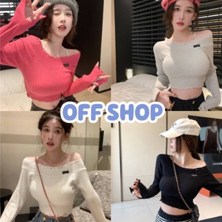 OFF SHOP พร้อมส่ง (OFF-M3709) เสื้อเปิดไหล่ไหมพรม แขนยาว ดีเทลขอบขาดๆเก๋ ผ้านิ่ม