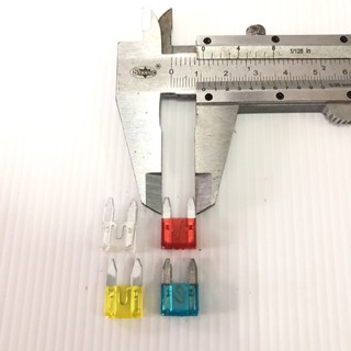 อุปกรณ์ภายนอกรถยนต์ มินิฟิวส์เสียบ ฟิวส์เสียบเล็ก Oswa 10,15,20,25 A อย่างดี แบ่งขายเป็นตัว ฟิวส์รถยนต์ มินิ ฟิวส์รถมอไซ