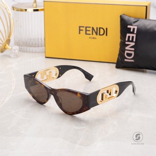 แว่นกันแดด FENDI FE40049I 52E ของแท้ ประกันศูนย์ไทย