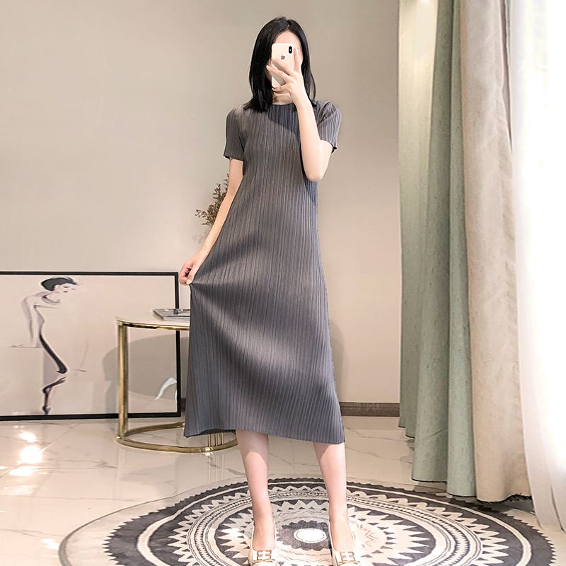 Issey Miyake ชุดเดรสกระโปรงยาว สีพื้น ทรงหลวม ขนาดใหญ่ แฟชั่นฤดูใบไม้ผลิ ฤดูร้อน สําหรับสตรี 2023