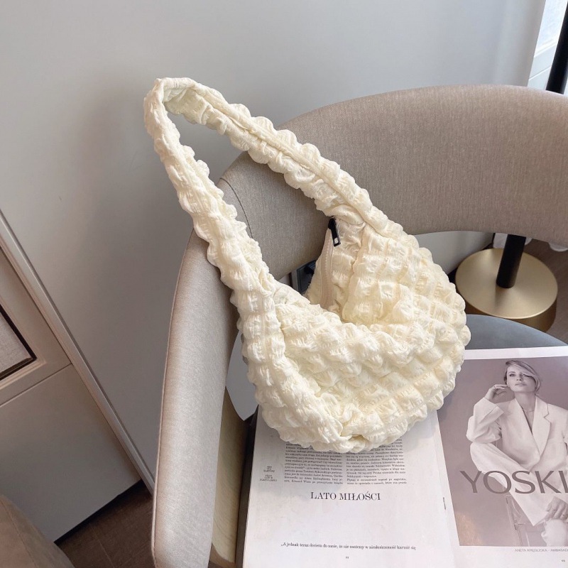 (ข้อเสนอพิเศษ)bommy bag.กระเป๋าผ้าสะพายข้าง minimal korea style มี 4 สี
