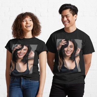 เสื้อยืดผ้าคอตตอน เสื้อไม่ต้องรีด เสื้อยืดผ้าฝ้าย tshirt ไม่ต้องรีด Vanessa Hudgens - Poster Classic T-Shirt 8233966745