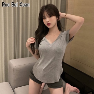 RUO BEI XUAN เสื้อผ้าผู้หญิง สไตล์เกาหลี ใหม่ แฟชั่นเซ็กซี่ เสื้อยืดคอวี