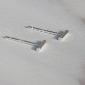 silver 925 ต่างหูเงินแท้แท่งตรงมินิมอล (ราคา 1 คู่)