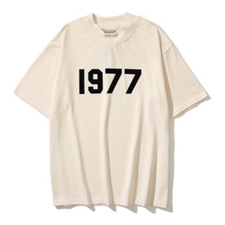 เสื้อยืดสีขาว**พร้อมส่ง** เสื้อยืดแขนสั้น ทรงหลวม ลาย FOG 1977 พลัสไซซ์ สําหรับผู้ชาย และผู้หญิงS-4XL