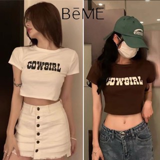 พร้อมส่ง  รูปแบบพิมพ์เกาหลี เสื้อยืดผู้หญิง ดีไซน์เฉพาะ สาวฮอตสาวร้อนรัดรูป เสื้อครอปเอวสูง