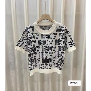 (พร้อมส่ง/ใหม่)#M2510เสื้อยืดแขนสั้นผู้หญิง2023 ฤดูร้อนใหม่เสื้อไหมพรมคอกลมแฟชั่นสไตล์เกาหลี