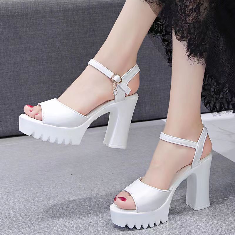 พร้อมส่ง 🔥 รองเท้าส้นสูง  แต่งหัวเข็มขัด  เปิดนิ้วเท้า  รองเท้าแตะผู้หญิง สูง3นิ้ว