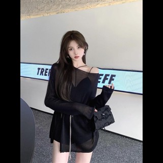 เสื้อเกาะอก สุดเซ็กซี่ ทรงหลวม ผ้าถัก พร้อมเสื้อกั๊ก และกางเกงขาสั้น เข้ารูป สีดํา แฟชั่นฤดูร้อน สําหรับผู้หญิง