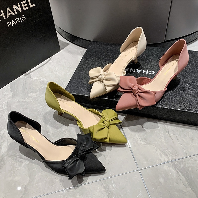 34 รองเท้าส้นสูงผู้หญิง