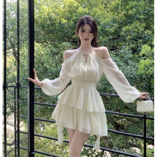 ชุดเดรส สีขาว Cutout ชุดเดรส แต่งระบาย