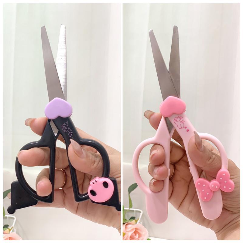 Sanrio กรรไกร การ์ตูนคุโรมิ กรรไกรสเตนเลส สําหรับทํามือ DIY