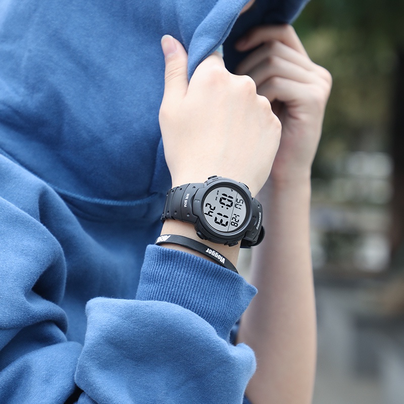 SKMEI สมี 1560 นาฬิกาออกกําลังกายกีฬากลางแจ้งสําหรับผู้ชาย, ผู้ชายทหารดิจิตอล 100ม นาฬิกากันน้ํา