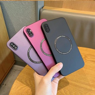 เคสโทรศัพท์มือถือ PC แข็ง ชุบแม่เหล็ก บางมาก กันกระแทก หรูหรา สําหรับ iPhone 11 11 Pro MAX X XR XSMAX 7plus 8plus