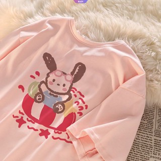 เสื้อยืดคอกลม แขนสั้น ผ้าฝ้าย พิมพ์ลายการ์ตูนอนิเมะ Sanrio Tour Pochacco น่ารัก โอเวอร์ไซซ์ สไตล์ญี่ปุ่น สําหรับผู้หญิง [RAIN]