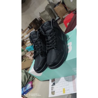 923110-001 Nk SB Dunk High Bota Triple Black 2017 รองเท้ากีฬา รองเท้าผ้าใบ