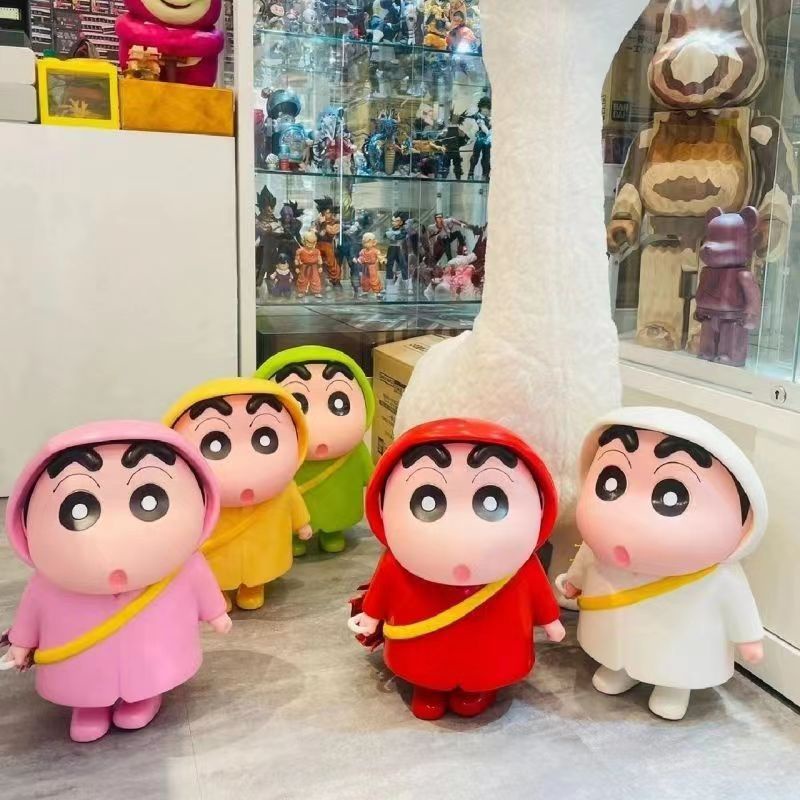 1:1 Anime Crayon Shin-chan Kawaii รูปปั้นรูปตุ๊กตาสะสมของเล่นตุ๊กตาของขวัญวันเกิดเดสก์ท็อปตกแต่งตุ๊กตา