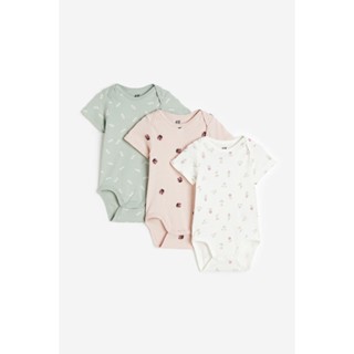 H&amp;M  Boy 3-pack cotton bodysuits 1179616_1