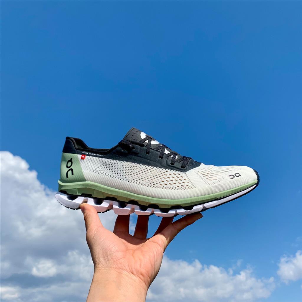 ของแท้ On Ang Running Cloudboom สายรัดข้อมือ ระบายอากาศ น้ําหนักเบา ดูดซับแรงกระแทก เหมาะกับฤดูร้อน 