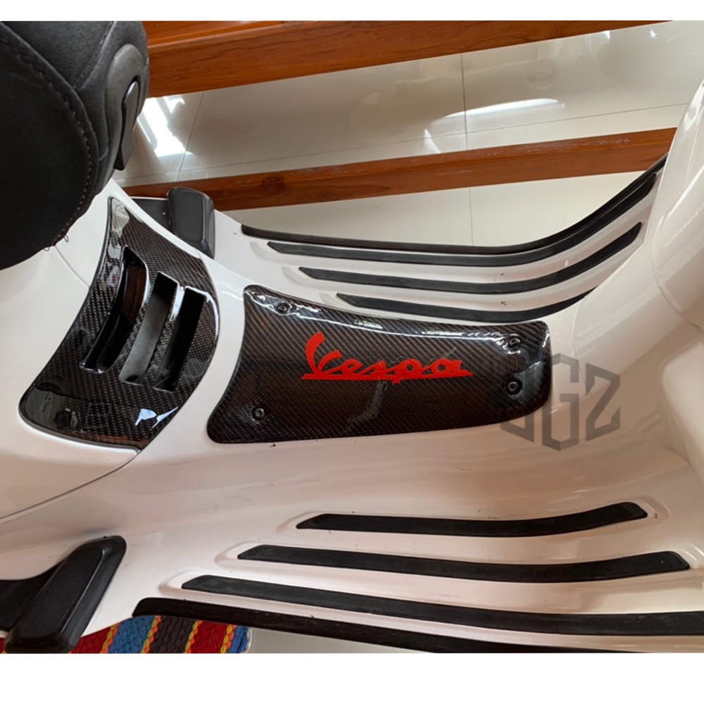 ฝาครอบแบตเตอรี่ ABS คาร์บอนไฟเบอร์ สําหรับสกูตเตอร์ Vespa Sprint Primavera 125 150 ปิดแบต ใส - รูปที่ 2