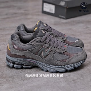[GeekSneaker] รองเท้าผ้าใบ Nb Low Tube - New Balance 2002R Protection Pack Phantom (สีดําล้วน)