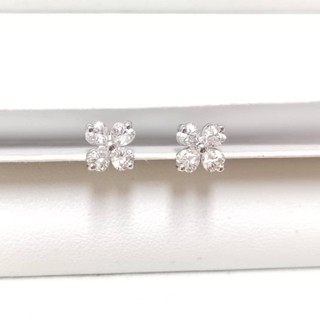 Heart moissanite diamond stud earrings ต่างหูเพชรโมอิส รูปหัวใจ