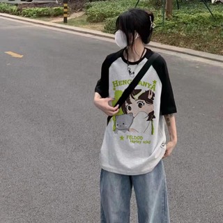 【HuuJing】เสื้อยืดแขนสั้น เปิดไหล่ ทรงหลวม เข้ากับทุกการแต่งกาย แฟชั่นฤดูร้อน สไตล์อเมริกัน สําหรับผู้หญิง นักเรียน