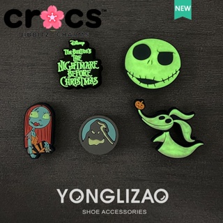 Jibbitz crocs charms หัวเข็มขัดรองเท้า อุปกรณ์เสริมรองเท้าเรืองแสง Ghost Series DIY การ์ตูนสร้างสรรค์ หัวเข็มขัดตกแต่ง