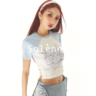 Solenne เสื้อครอป เสื้อยืดผู้หญิง ครอป baby tee สาวเรโทร 2023 NEW Style 072518