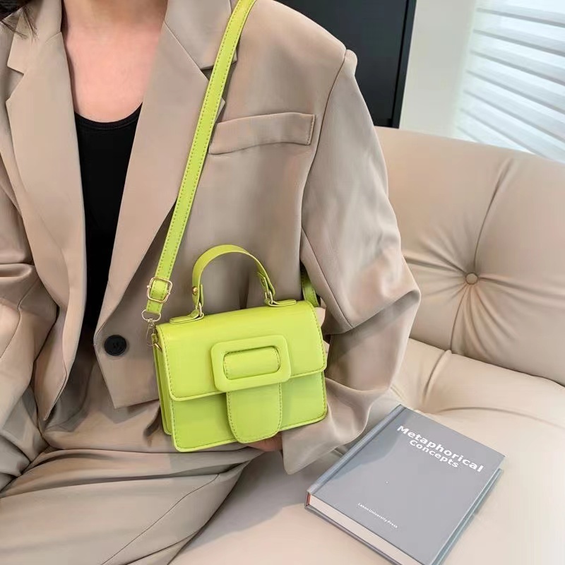 【พร้อมส่ง】miss bag fashion กระเป๋าสะพายข้าง  กระเป๋าผู้หญิง สไตล์ เกาหลี แบบเก๋ๆ รุ่น D-1424