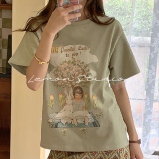  พิมพ์ลาย Lemon studio พร้อมส่ง ฤดูร้อนใหม่ พิมพ์การ์ตูน เสื้อยืดแขนสั้น เสื้อทรงหลวมสไตล์วินเทจ 0028