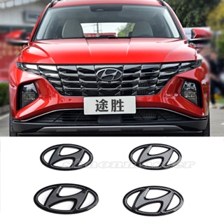 สติกเกอร์ตราสัญลักษณ์ ติดฝากระโปรงหน้า และหลังรถยนต์ สําหรับ Hyundai Elantra Sonata Lafesta Mistra IX35 IX25 Verna Tucson 2 ชิ้น