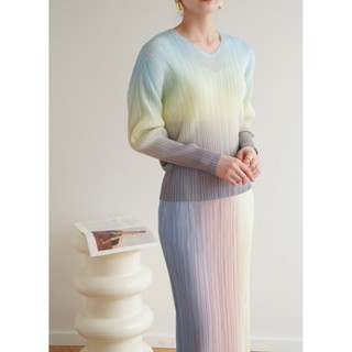 2MUAY PLEAT เสื้อผู้หญิง เสื้อพลีทคุณภาพ รุ่น GJO8822 4สี FREE SIZE V NECK GRADIENT PLEAT TOP