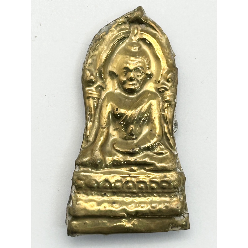 พระพุทธชินราชใบเสมา เนื้อว่าน หน้าทอง - 00016