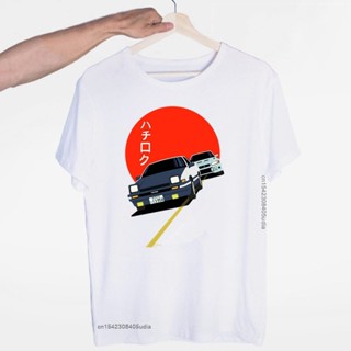 เสื้อยืด ผ้าฝ้าย แขนสั้น พิมพ์ลายการ์ตูนอนิเมะ Initial Drift Ae86 ขนาดใหญ่ สไตล์ญี่ปุ่น สําหรับผู้ชาย