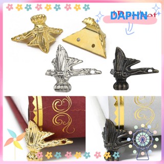 Daphs 4 ชิ้น / เซต ตัวยึดมุม การตกแต่ง ฮาร์ดแวร์เฟอร์นิเจอร์ สามเหลี่ยม วินเทจ ป้องกันมุม